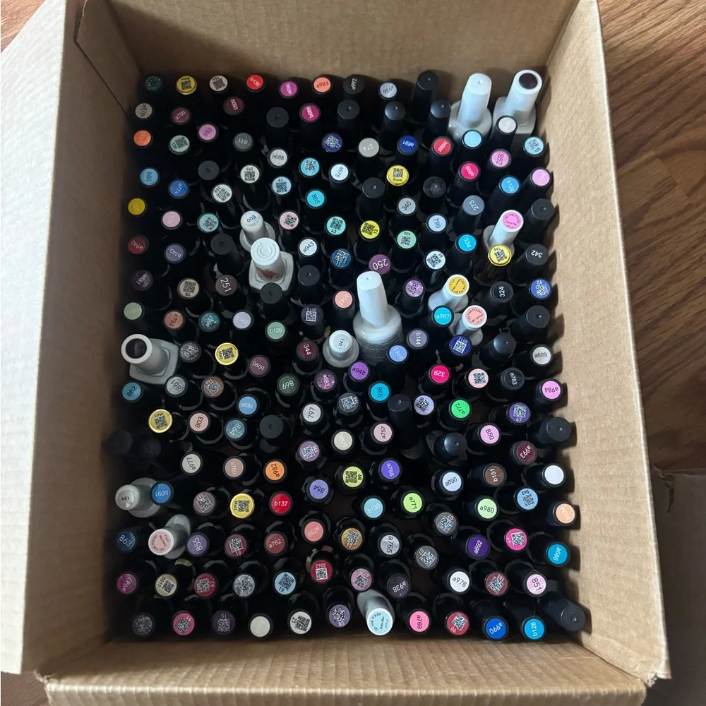 Gel nail polish